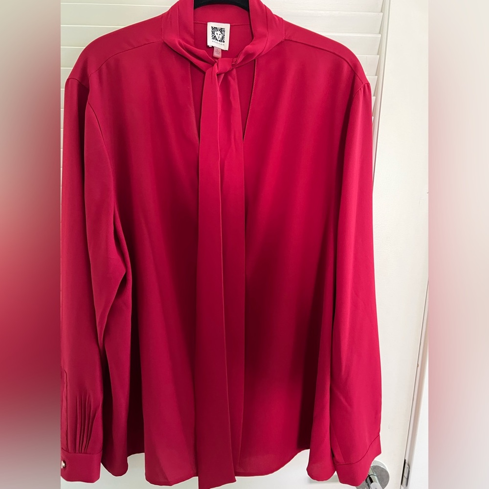 Ann Klein, size XL lightly worn and in excellent condition.